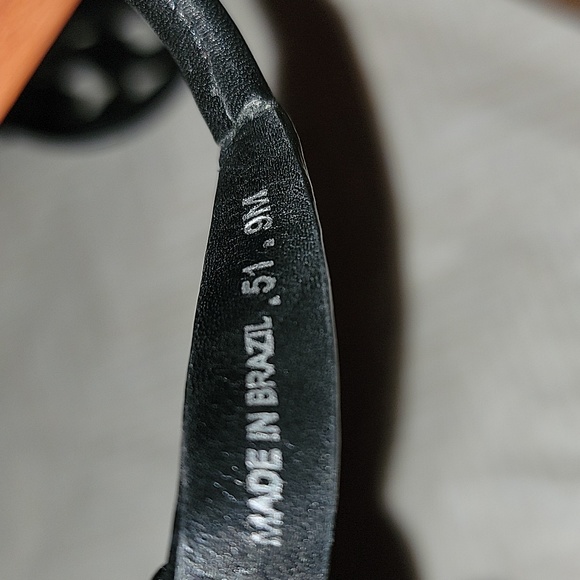 TORY BURCH BLACK GABRIEL THONG SANDALS - Picture 6 of 9